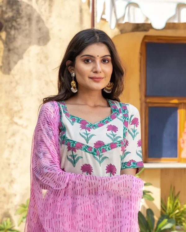 White_Block_Print_Cotton_Kurta_Pant_Set