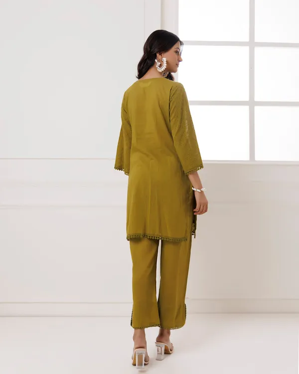 Olive_Cotton_Schiffli_Kurta_Set