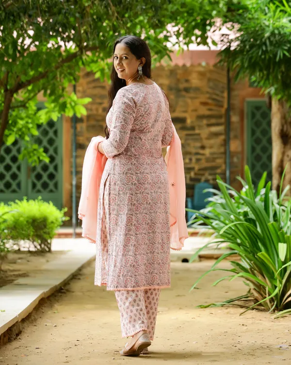 Peach_Block_Printed_Cotton_Suit_Set