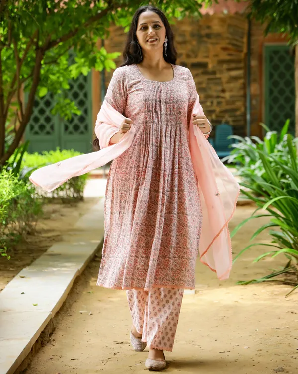 Peach_Block_Printed_Cotton_Suit_Set