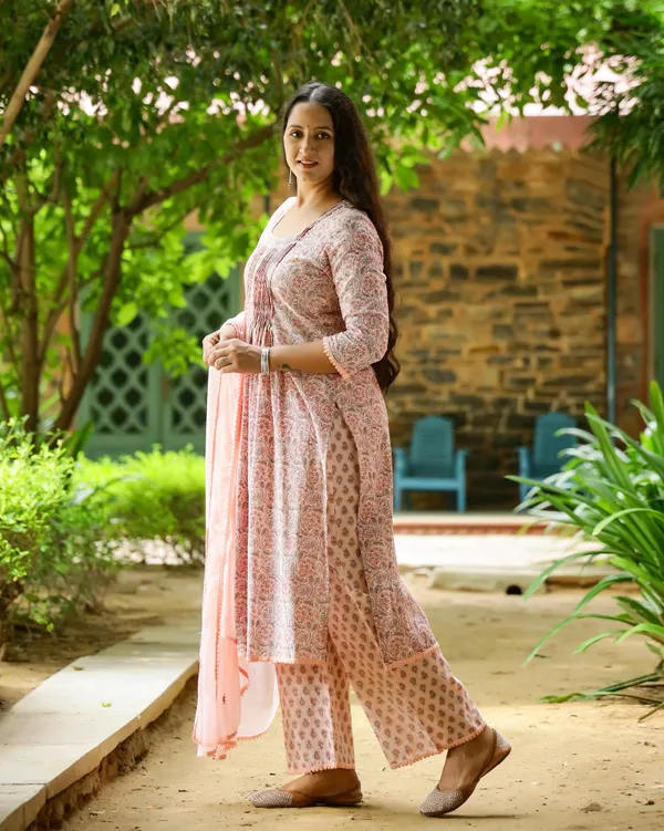 Peach_Block_Printed_Cotton_Suit_Set