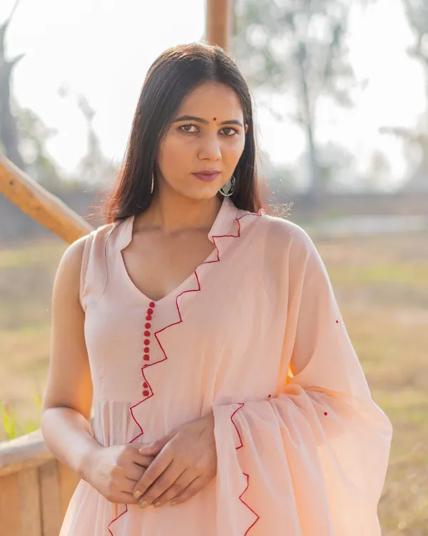 Peach_Mulmul_Sleeveless_Anarkali_Suit