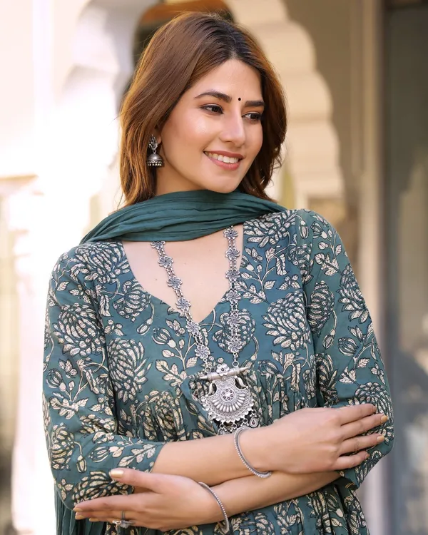 Green_Punchy_Dabu_Print_Kurta_Pant_Set