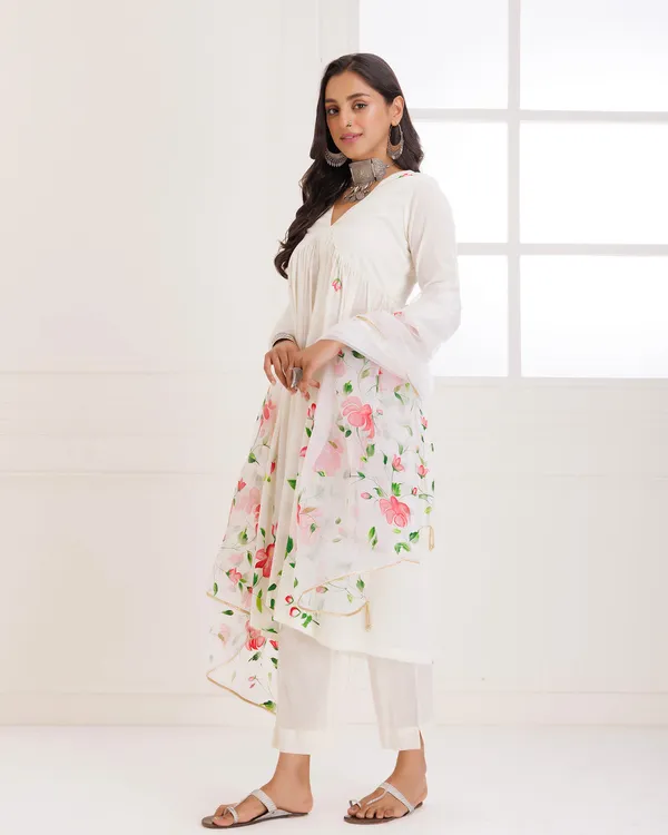 White_Rangreza_Ivory_Handpainted_Gathesuit_Set
