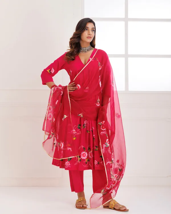 Pink_Rangreza_Magenta_Handpainted_Gathesuit_Set