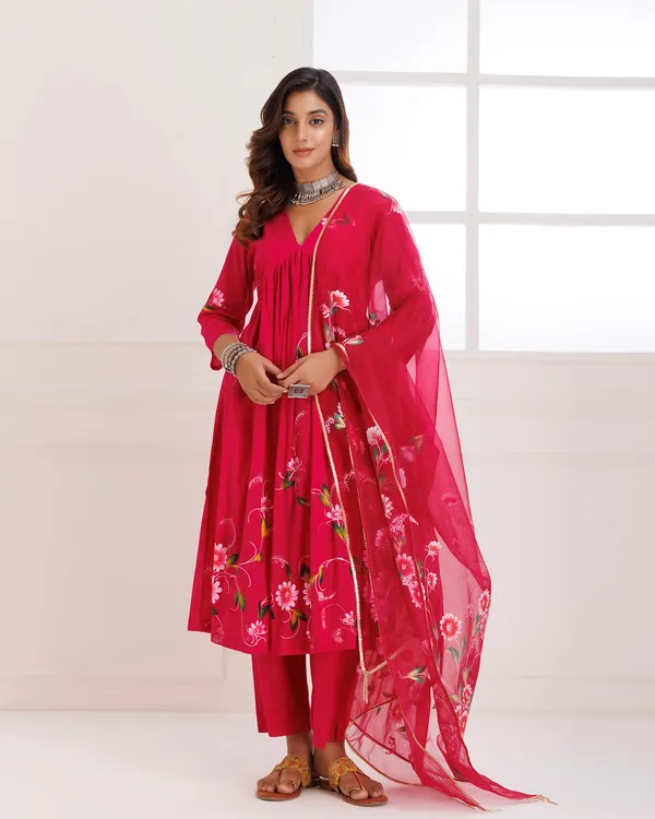Pink_Rangreza_Magenta_Handpainted_Gathesuit_Set