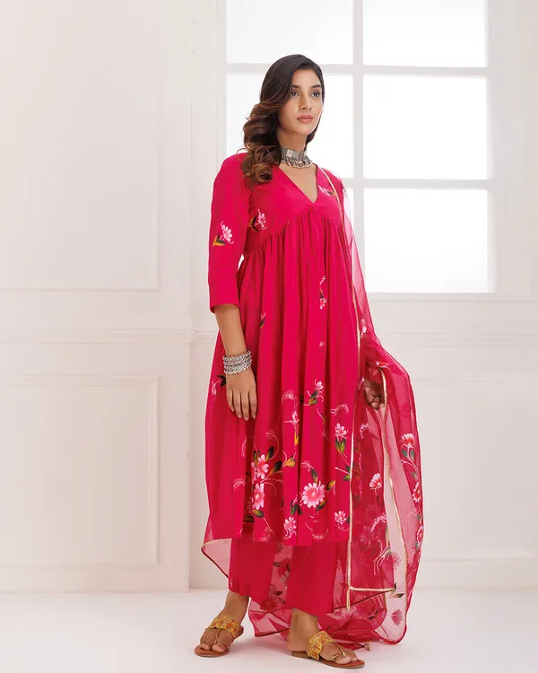Pink_Rangreza_Magenta_Handpainted_Gathesuit_Set