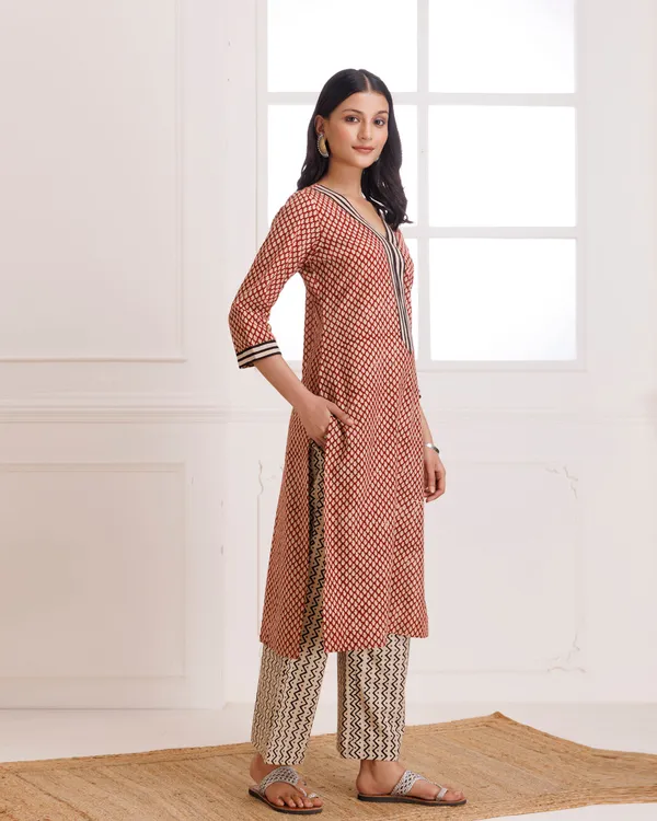Red_Bagru_Butti_Block_Printed_Cotton_Suit_Set