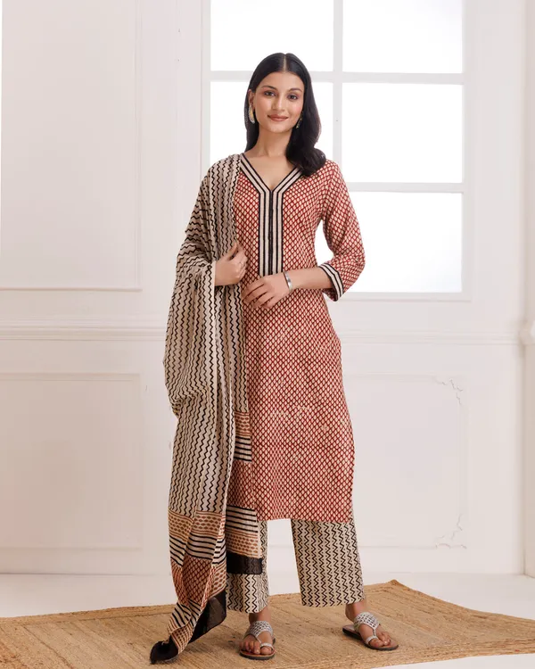 Red_Bagru_Butti_Block_Printed_Cotton_Suit_Set