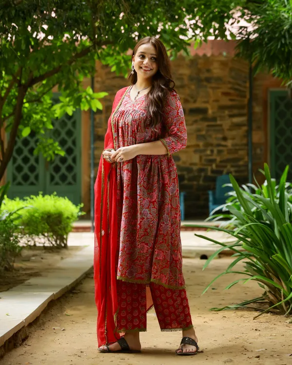 Red_Block_Printed_Cotton_Suit_Set