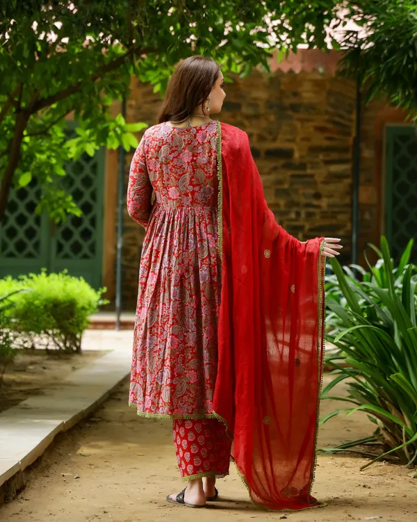 Red_Block_Printed_Cotton_Suit_Set