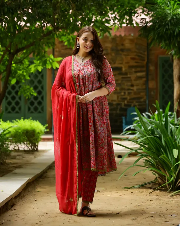 Red_Block_Printed_Cotton_Suit_Set