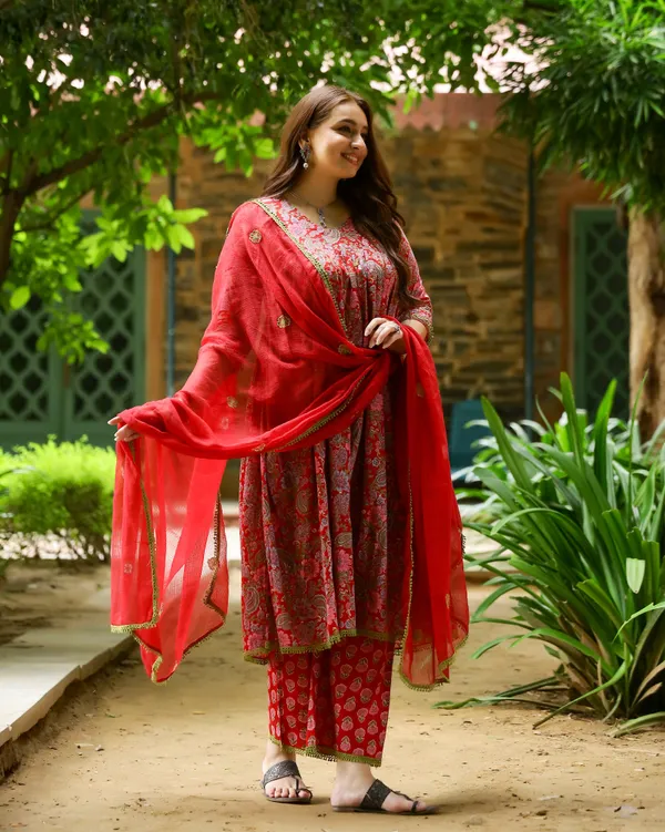 Red_Block_Printed_Cotton_Suit_Set