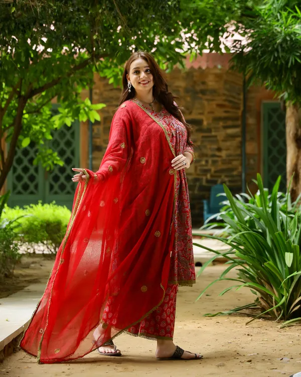 Red_Block_Printed_Cotton_Suit_Set