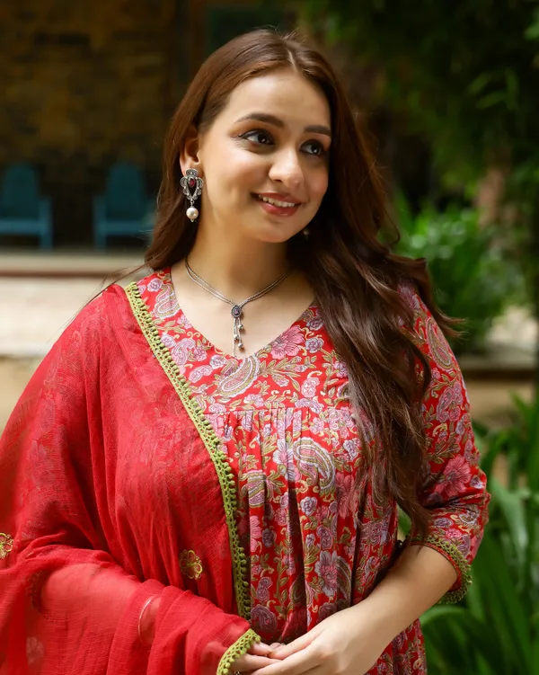 Red_Block_Printed_Cotton_Suit_Set
