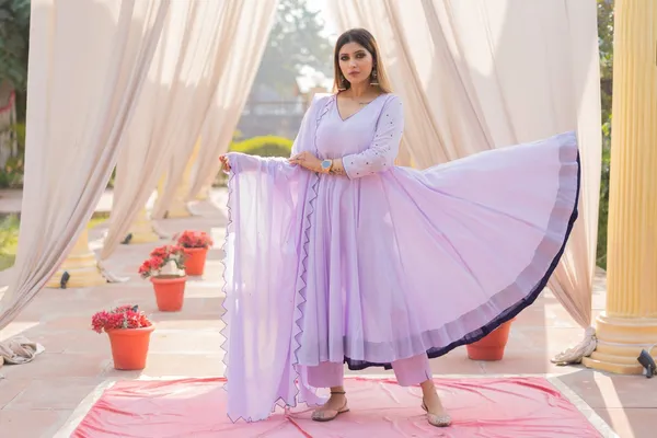 Lavender_Roise_Mulmul_Anarkali_Suit
