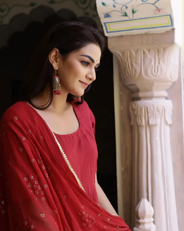 Red_Solid_Anarkali_Suit_With_Dupatta