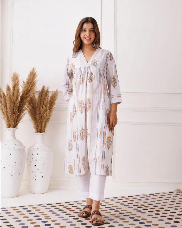 White_Gathe_Handblock_Printed_Cotton_Kurti