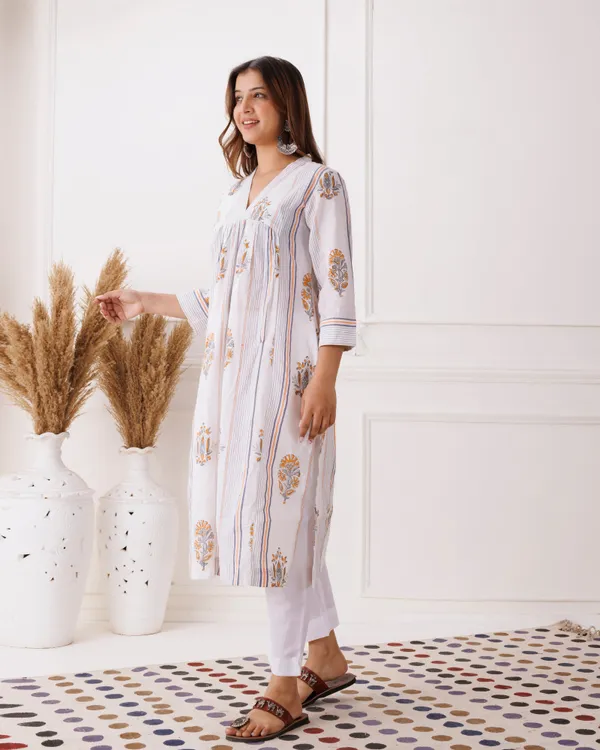 White_Gathe_Handblock_Printed_Cotton_Kurti