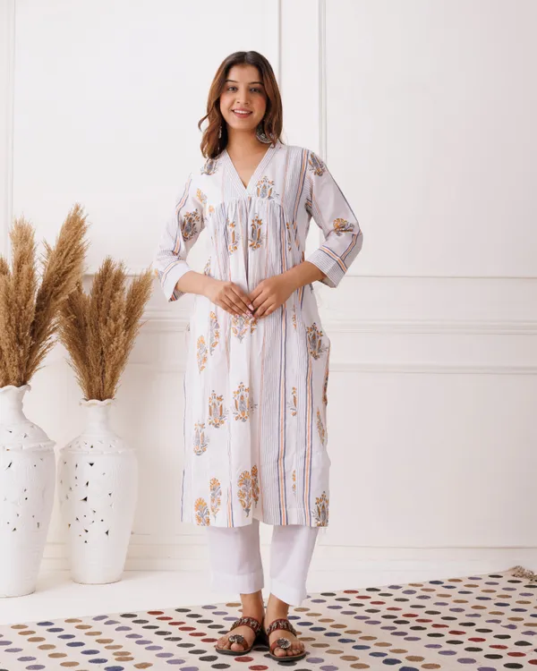 White_Gathe_Handblock_Printed_Cotton_Kurti