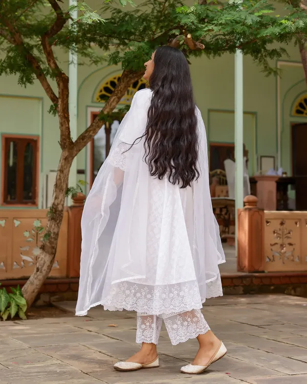 White_Lace_Dobby_Cotton_Anarkali_Suit