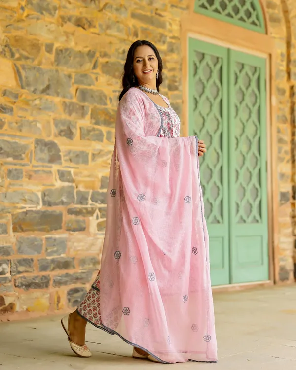 Pink_Block_Printed_Cotton_Suit_Set