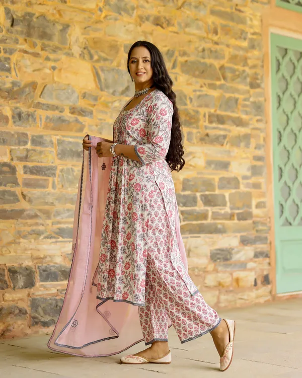 Pink_Block_Printed_Cotton_Suit_Set