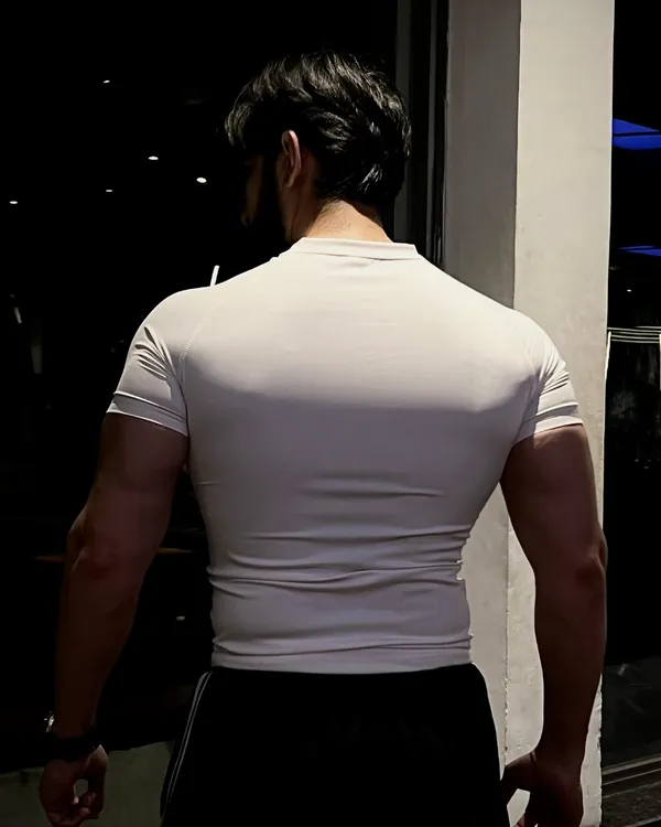 Mens_White_Compression_Fit_Gym_T-Shirt_-_Nylon_Spandex_Blend
