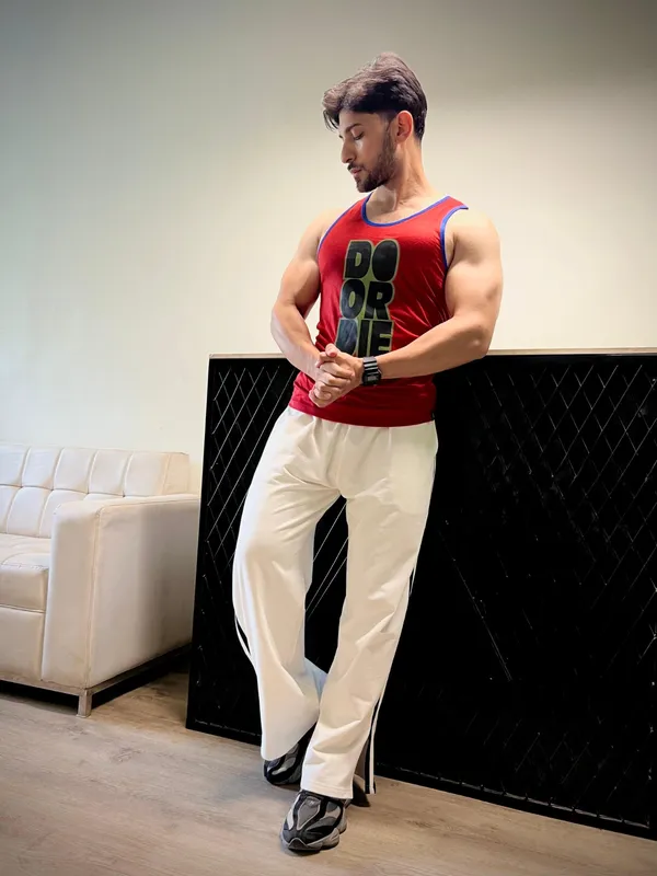 Mens_Red_And_Blue_Athletic_Tank_Top_With_Graphic_Print