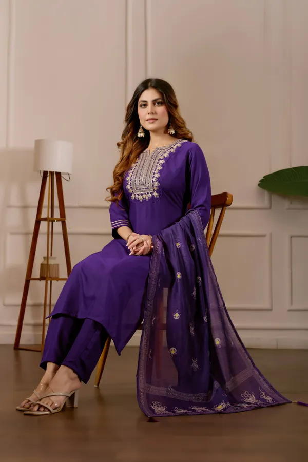 Embroidered_Straight_Kurta_with_Trousers_&_Dupatta