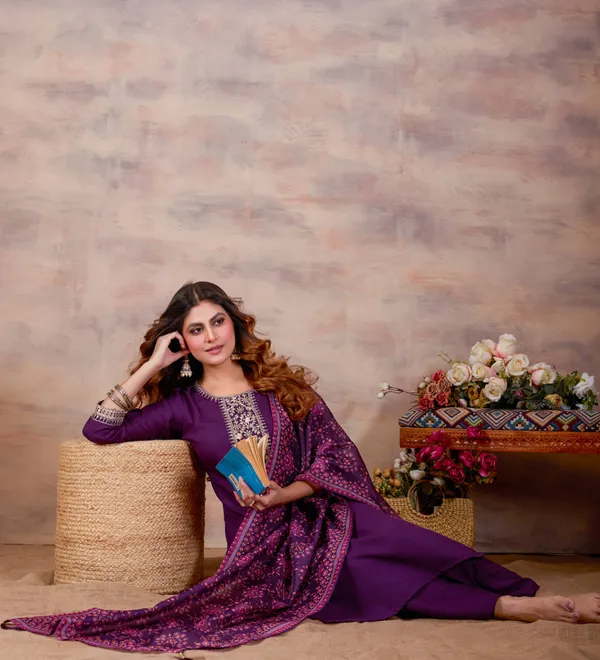Women_Ethnic_Embroidered_Thread_Work_Kurta_with_Trousers_&_Dupatta