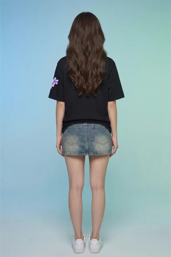 Black_Cotton_Graphic_Print_Oversized_T_Shirt_For_Women