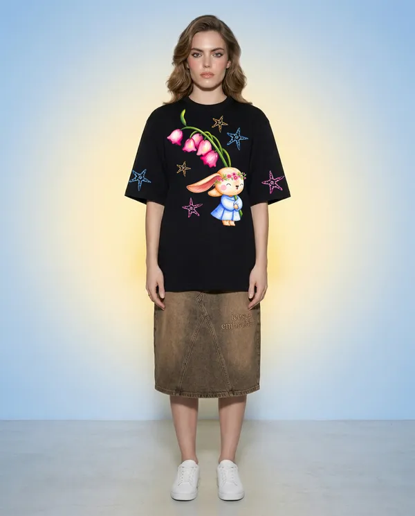 Black_Cotton_Graphic_Print_Oversized_T_Shirt_For_Women