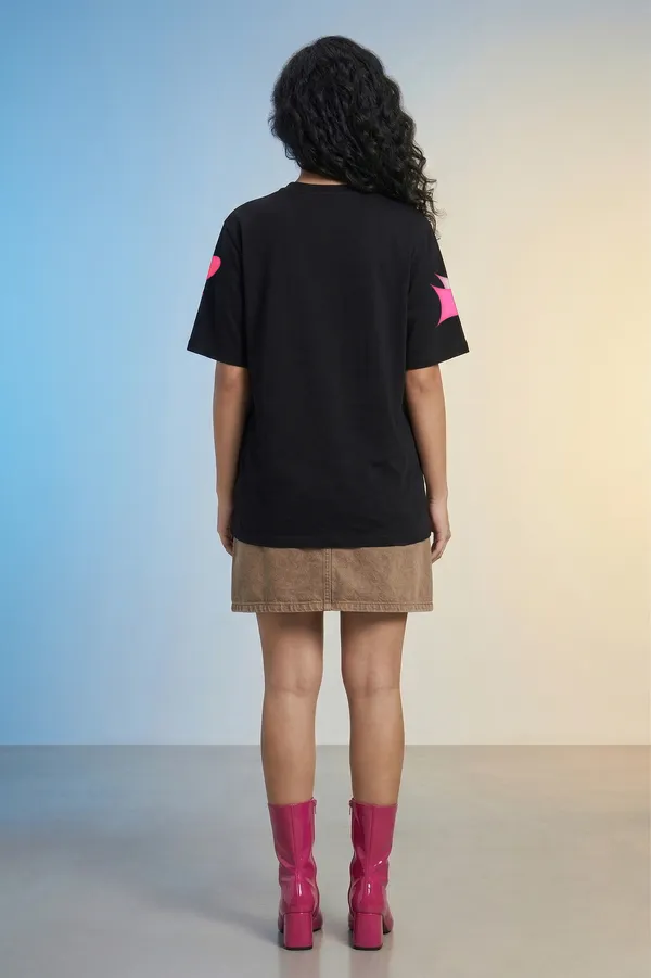 Black_Cotton_Graphic_Print_Oversized_T_Shirt_For_Women