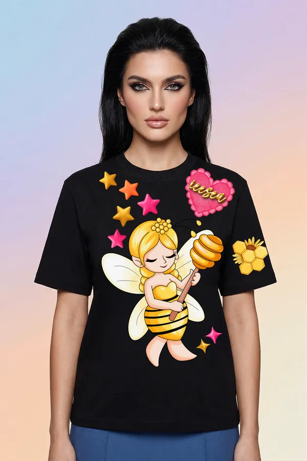 Black_Cotton_Graphic_Print_Oversized_T_Shirt_For_Women