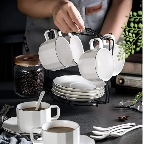 Black_Iron_Mug_Tree_Stand