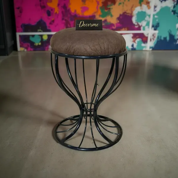 Elegant_Curved_Iron_Stool_Warm_Ivory