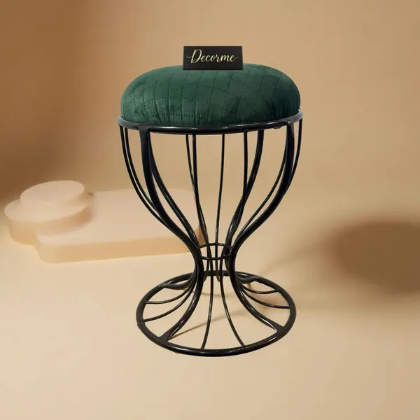 Elegant_Curved_Iron_Stool_Warm_Ivory