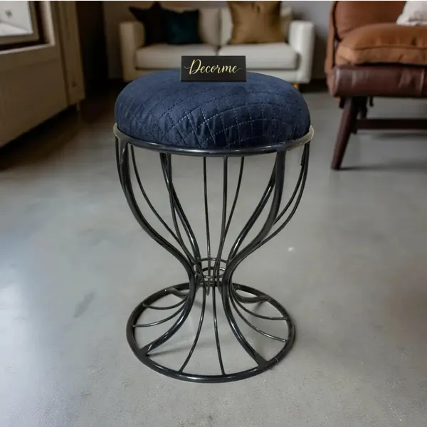 Elegant_Curved_Iron_Stool_Warm_Ivory