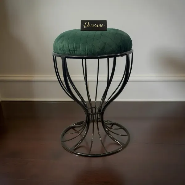 Elegant_Curved_Iron_Stool_Warm_Ivory
