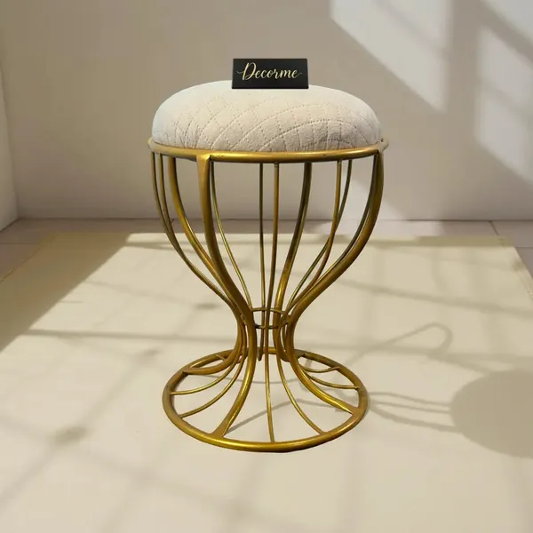 Elegant_Curved_Iron_Stool_Golden_Warm_Ivory