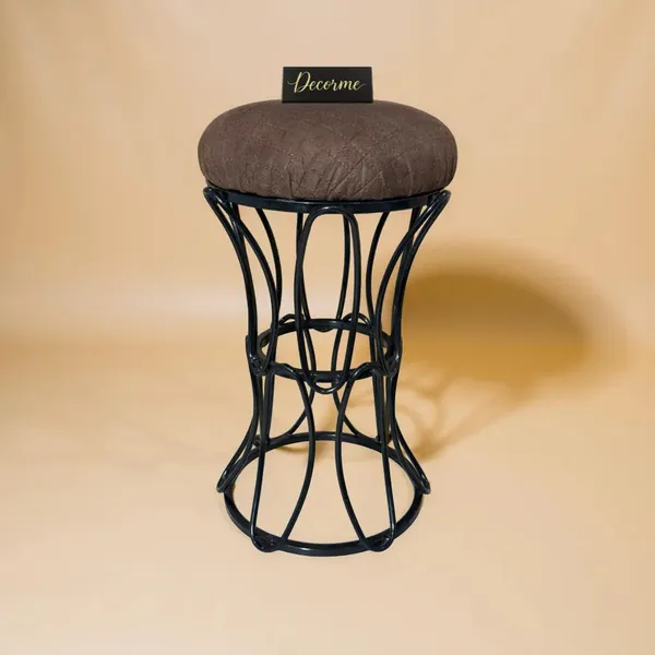 Modern_Hourglass_Iron_Frame_Stool_Warm_Ivory