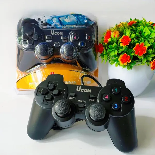 U_COM_Black_USB_wired_Game_Controller_For_Pc_&_Laptop_Games