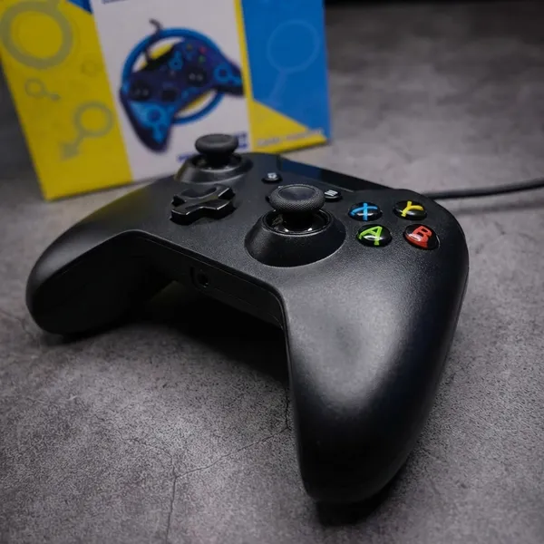 Black_Usb_Wired_Controller_For_Xbox_One