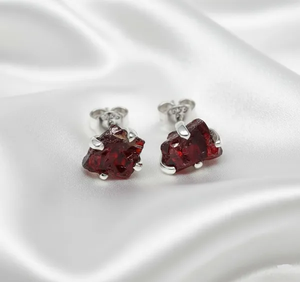Red_And_Silver_Premium_Earring_For_Women