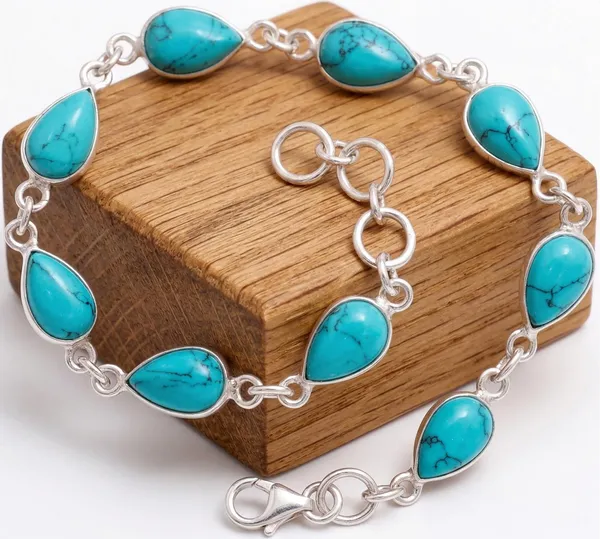 Natural_Turquoise_Blue_Handmade_Gemstone_Silver_Premium_Bracelet_For_Women