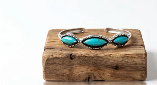 Natural_Blue_Turquoise_Handmade_Gemstone_Silver_Premium_Bracelet_For_Women