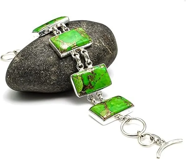 Green_And_Silver_Premium_Bracelet_For_Women