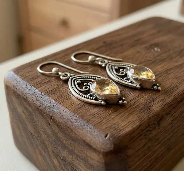 Natural_Citrine_Gemstone_Dangle_Earrings_for_Women_–_925_Sterling_Silver_Handmade_Drop_Earrings_–_Pear_Shape_November_Birthstone_Jewelry_–_Lightweight_French_Wire_Hook_Gift_for_Her