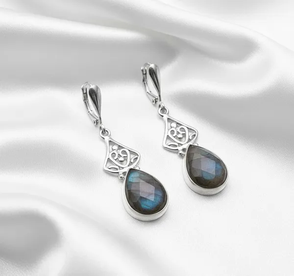 Natural_Labradorite_Teardrop_Earrings_for_Women_925_Sterling_Silver_Faceted_Pear_Gemstone_Dangle_Earrings,_Handmade_Leverback_Jewelry